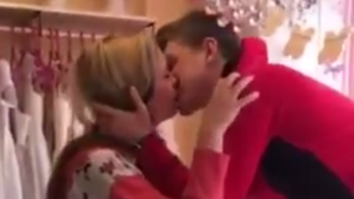 Šťastní budúci manželia. 