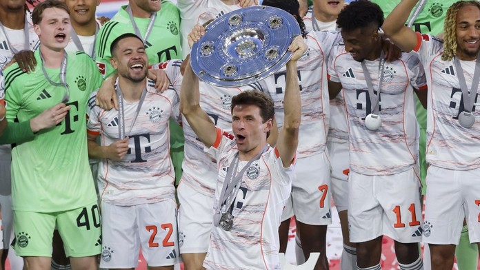 Prišiel ako desaťročný, v klube svojho života vyhral všetko. Legenda do Mníchova vrátila titul a navždy sa rozlúčila