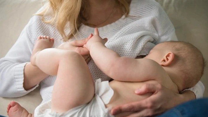 Škodlivá dojčenská výživa naďalej spôsobuje problémy. Desiatky bábätiek skončili v nemocnici