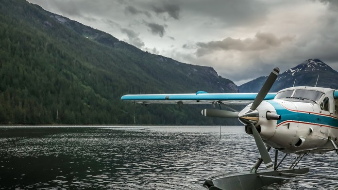 Lietadlo v Bratislave.