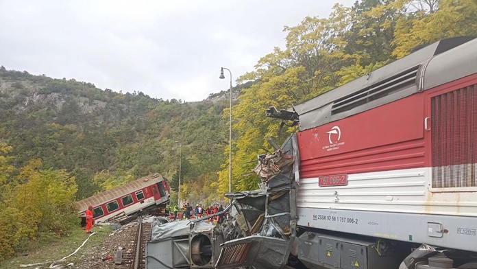 V nemocnici v košickej Šaci ostávajú po zrážke vlakov tri zranené pacientky