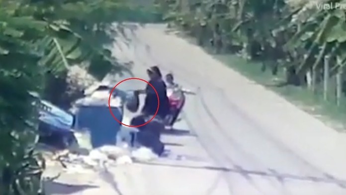 Tomáš dostal vášnivý bozk na rozlúčku.