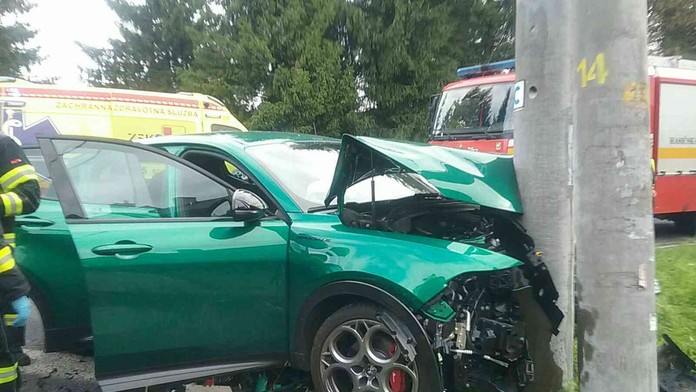 Vážna nehoda na Spiši: Taxikár vpálil do auta, v ktorom sa viezli deti. Test odhalil drogy