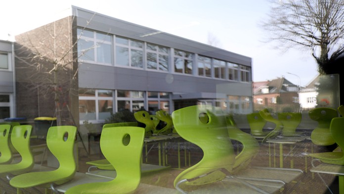 Egan Bernal počas stúpania na Grand Colombier.