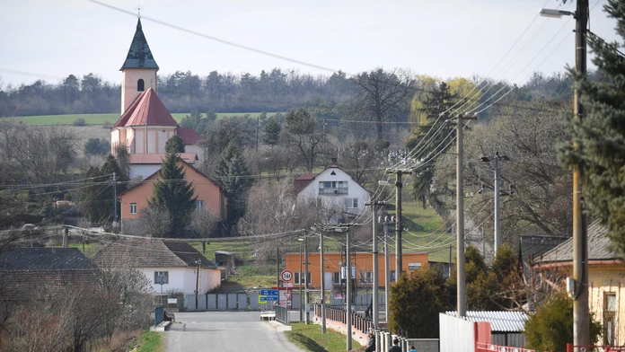 V slovenskej obci bude pri voľbách poriadny zmätok. Až 24 kandidátov má rovnaké priezvisko