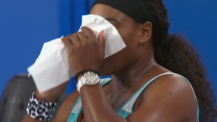 Serena Williams pije svoju vytúženú kávu