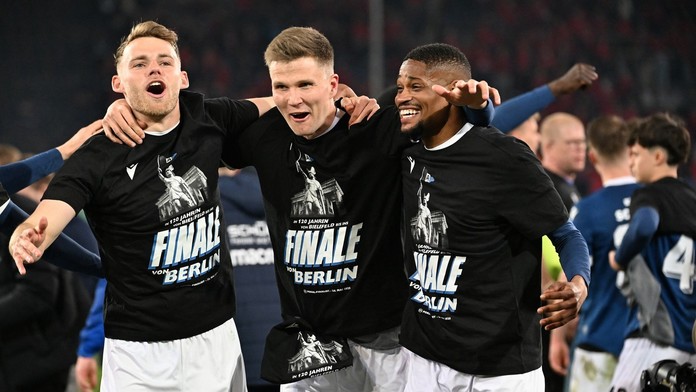 Šok v nemeckom pohári. Treťoligista vyradil úradujúceho majstra a je vo finále