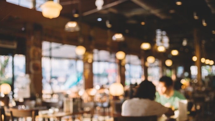 Vláda v turistami obľúbenej krajine začína brojiť proti dlhým otváracím hodinám v podnikoch