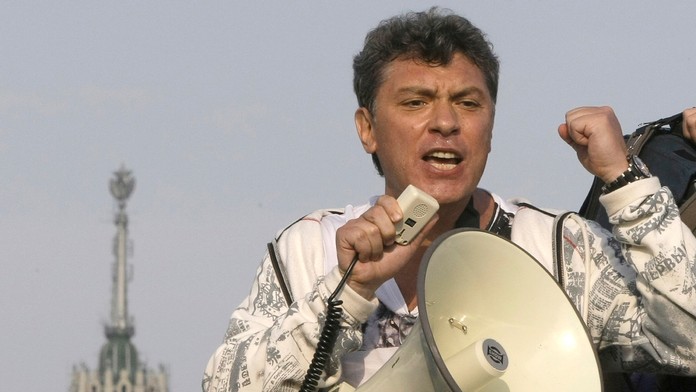 Boris Nemcov na proteste v Moskve v máji 2012. (archívna foto).