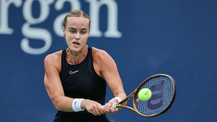 Schmiedlová odvrátila mečbal a na turnaji v Hobarte postúpila do 2. kola