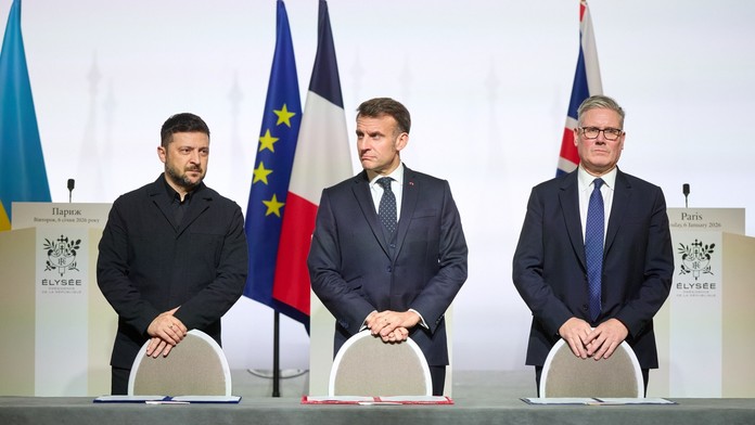 Londýn a Paríž označili tvrdenia Ruska o jadrových zbraniach pre Ukrajinu za trik na odpútanie pozornosti