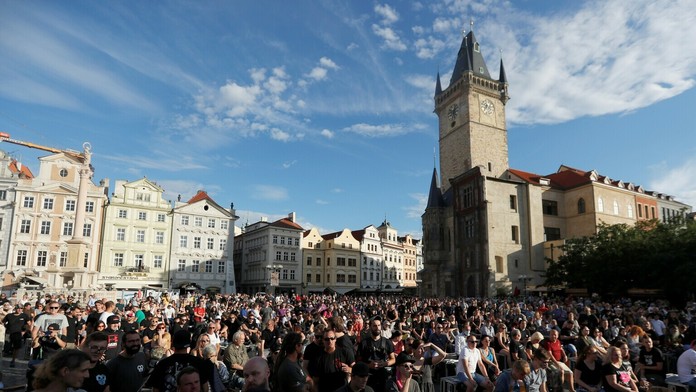 Zničený bankomat v Tomášove.