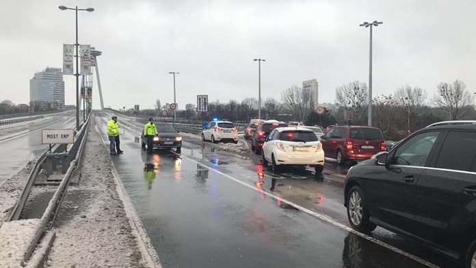 Na snímke v strede ruský cyklista Ivan Savickij víťazí v záverečnej, 4. etape cyklistických pretekov Okolo Slovenska v Trnave.