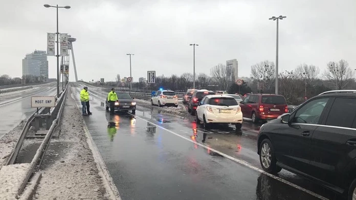 Na snímke v strede ruský cyklista Ivan Savickij víťazí v záverečnej, 4. etape cyklistických pretekov Okolo Slovenska v Trnave.