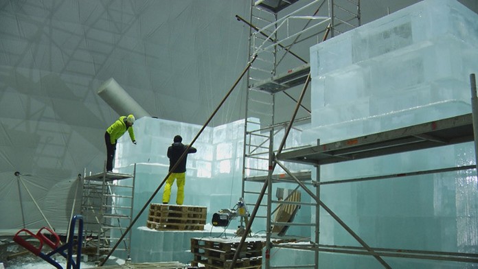 Ľadová megastavba na Hrebienku.