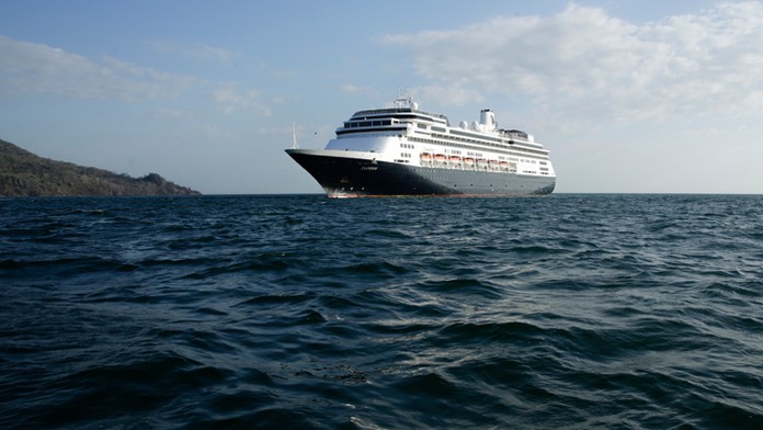 Uzatvorený cestný hraničný priechod Hosťovce - Tornanádaska do Maďarska.