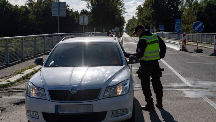 Stabilné kontroly na česko-slovenských hraniciach sa končia