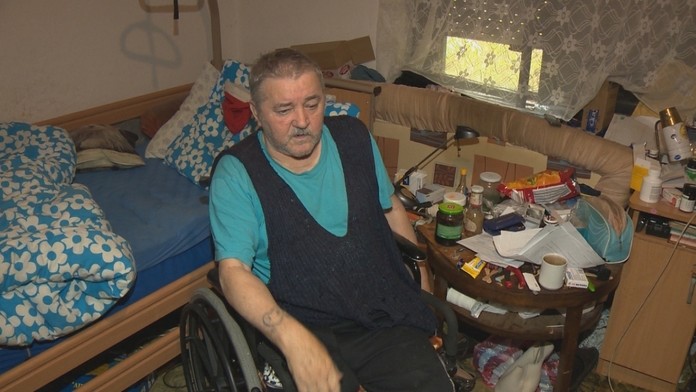 Každý deň bojuje o prežitie.