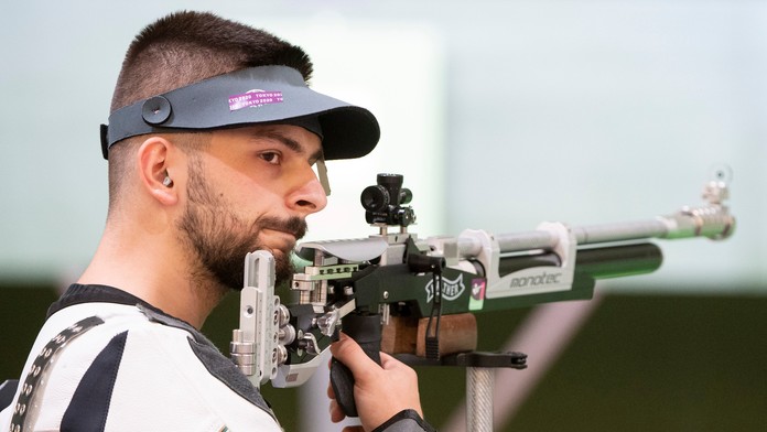 Slovenský reprezentant v športovej streľbe Patrik Jány počas kvalifikácie vo vzduchovej puške na 10 metrov počas XXXII. letných 