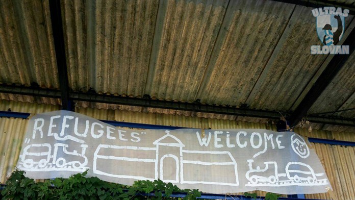 Transparent na zápase Slovan - Senec.