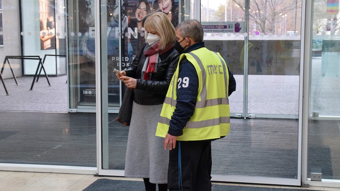 Kontrola COVID pasu.