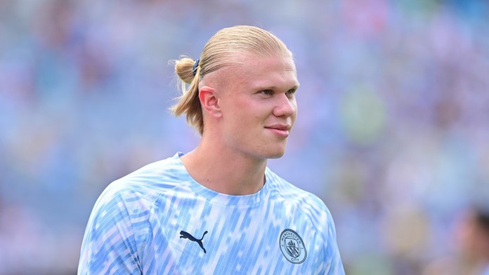 City s ľahkým triumfom v manchesterskom derby. Dúbravka držal hviezdy Liverpoolu na uzde až do samého záveru