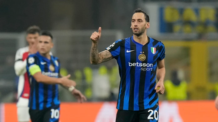 Hráč Interu Miláno Hakan Calhanoglu