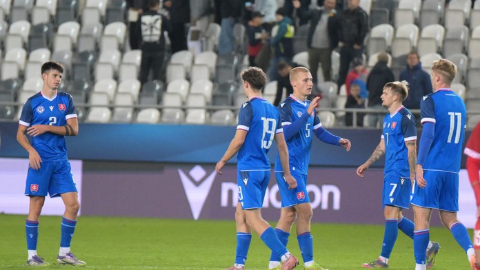 „Sokolíci“ potvrdili úlohu favorita a sú na čele skupiny. Sauer bol po príchode rozdielovým hráčom