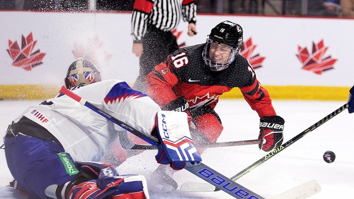 Slovákov v príprave vyškolili Kanaďania, náš jediný gól si do vlastnej bránky strelil Wright