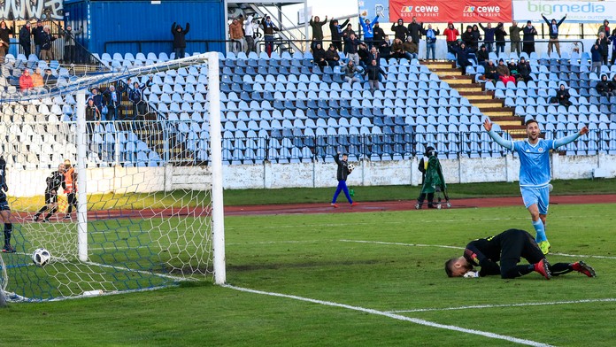 Zo zápasu Slovan - Žilina.