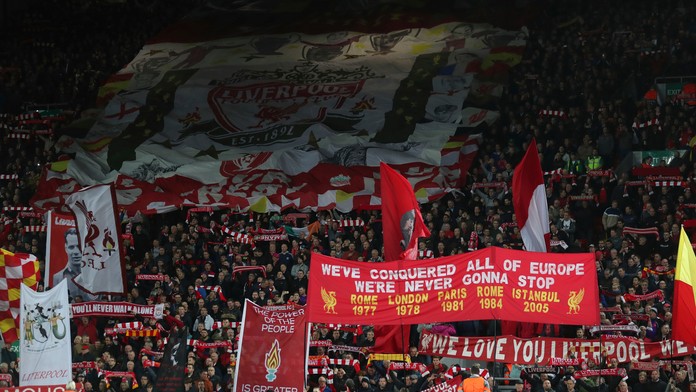 Priaznivci Liverpoolu v zápase LM proti Crvenej zvezde.