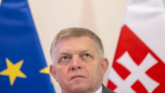Fico sľubuje, že energie na budúci rok nezdražejú. Pomoc chce dať všetkým domácnostiam