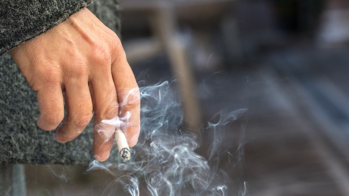 Vo Francúzsku si cigaretu už nezapálite len tak. Pokuta vás môže vyjsť poriadne draho