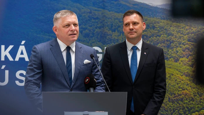 Fico je nešťastný z vývoja vzťahu medzi Tarabom a SNS. Konflikt sa podľa neho hrotí do extrému
