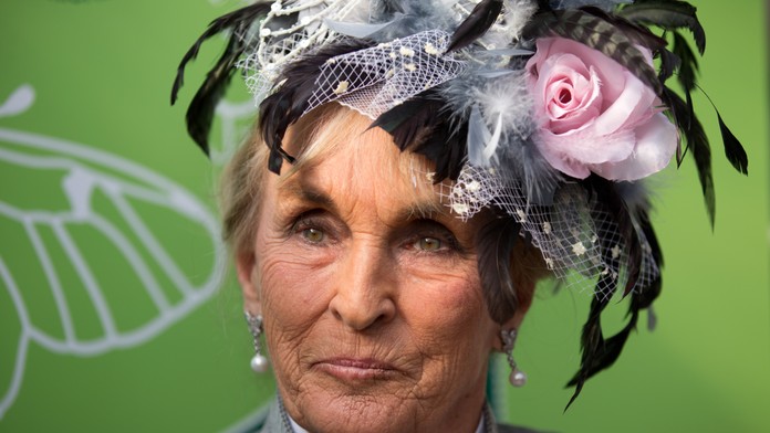 Na archívnej snímke princezná Elisabeth von Bismarck na otvorení sezóny "Záhrady motýľov".