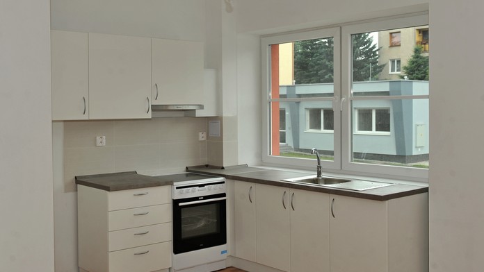 Na videosnímke zamaskovaní členovia  Separatistickej militantnej organizácie ETA