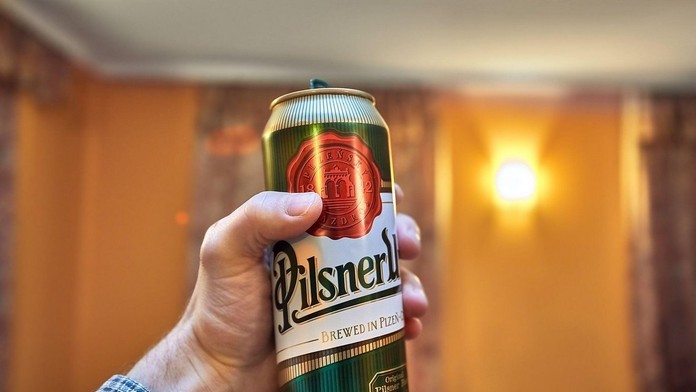 Cena plechovkovej plzne v Nemecku Čechom vyrazila dych