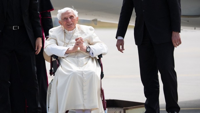 Stretnutie dvoch pápežov: Benedikt XVI. oslávil 95 rokov