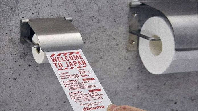 Toaletný papier na tokijskom letisku.