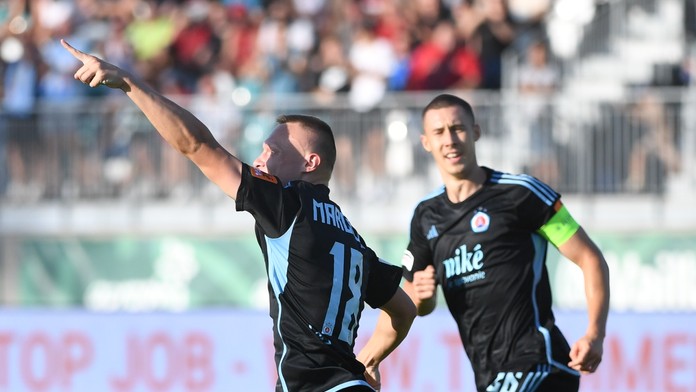 Nino Marcelli oslavuje gól