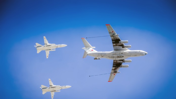 Ruské bombardéry sa pripravujú na tankovanie..