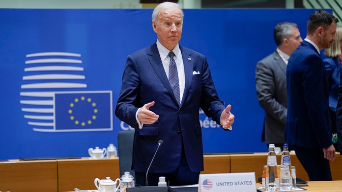 Biden označil Putina za „mäsiara“, ktorý chce rozdeliť NATO. „Nie je schopný to urobiť,“ povedal.