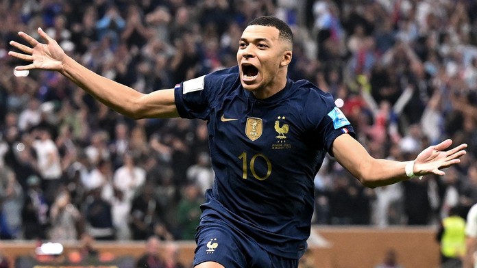 Kylian Mbappé v drese francúzskej reprezentácie