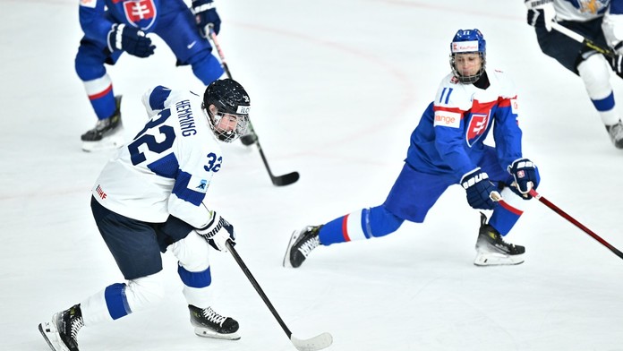 Mladý obranca Luka Radivojevič patrí k veľkým talentom slovenského hokeja.
