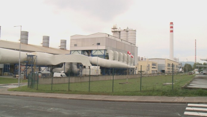 Hrozí hlinikárne Slovalco zastavnie výroby? 