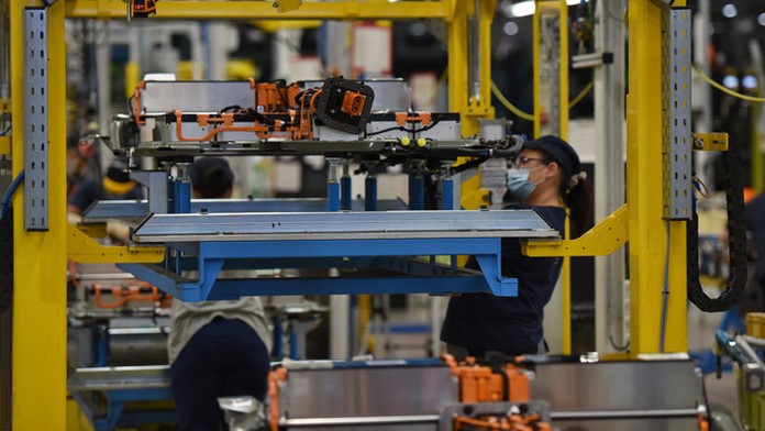 Pašeráci drog na španielskej pláži.