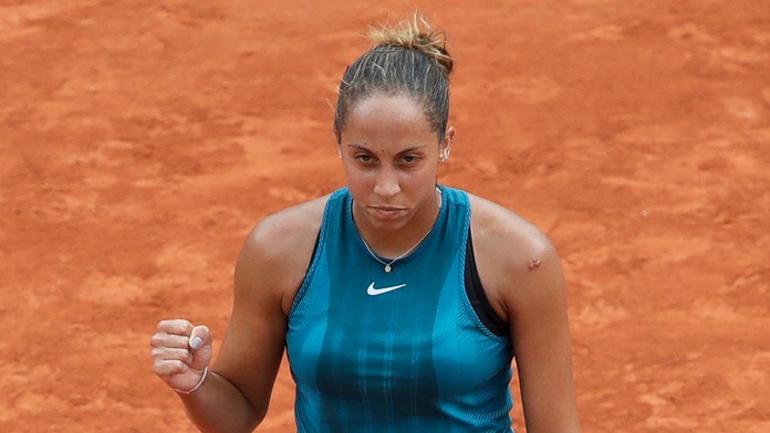 Madison Keysová sa teší v dueli proti Naomi Osakovej v 3. kole Roland Garros.