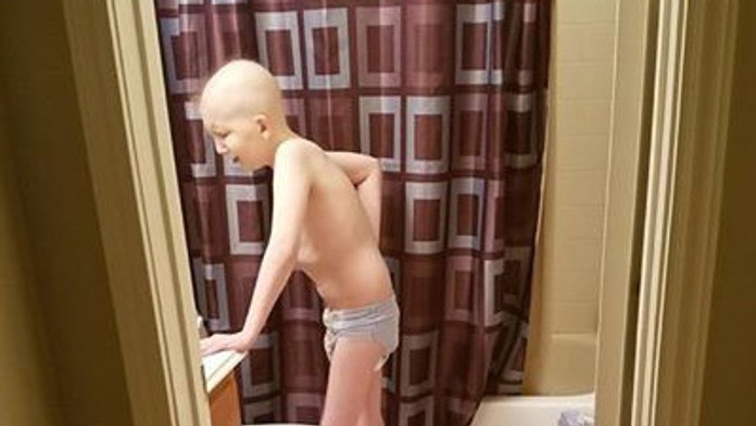 Najhorší pohľad pre rodiča. Mama zverejnila snímku umierajúceho synčeka