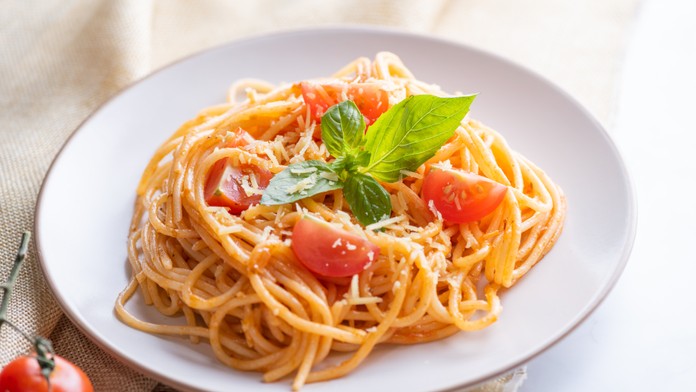 Obľúbené cestoviny môžu zabíjať, stačí bežná chyba a ovládne ich nebezpečná baktéria