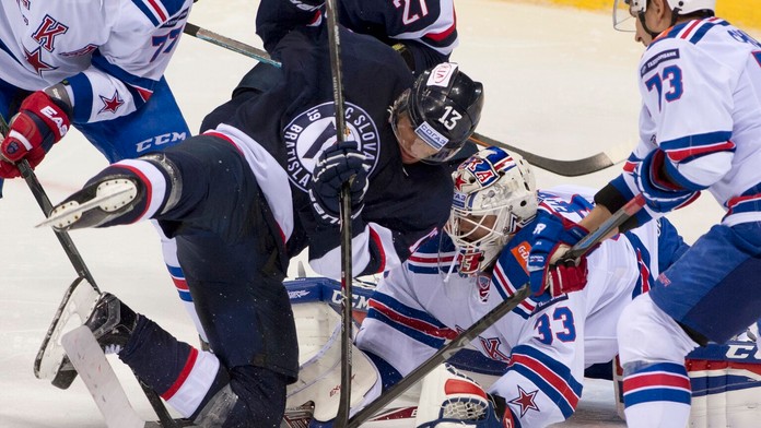 Slovan- Petrohrad- ilustračná snímka.